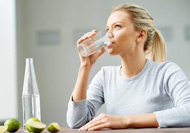 Nước khoáng không chỉ để giải khát mà còn cần thiết cho sức khỏe thế này đây!